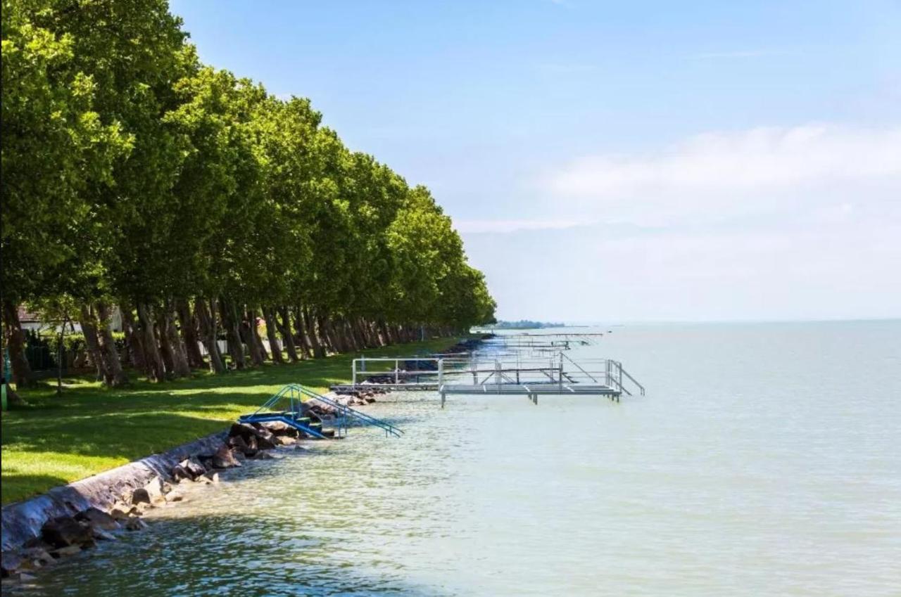 Lido Riviera Sunshine Apartman Balatonlelle Buitenkant foto